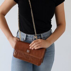 Giani Bernini Brown Leather Crossbody Handbag –Multi-Zip Pockets